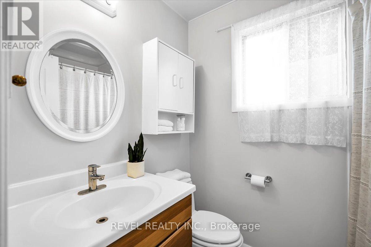 633 Deauville Court, Oshawa, Ontario  L1K 1R1 - Photo 16 - E12793508