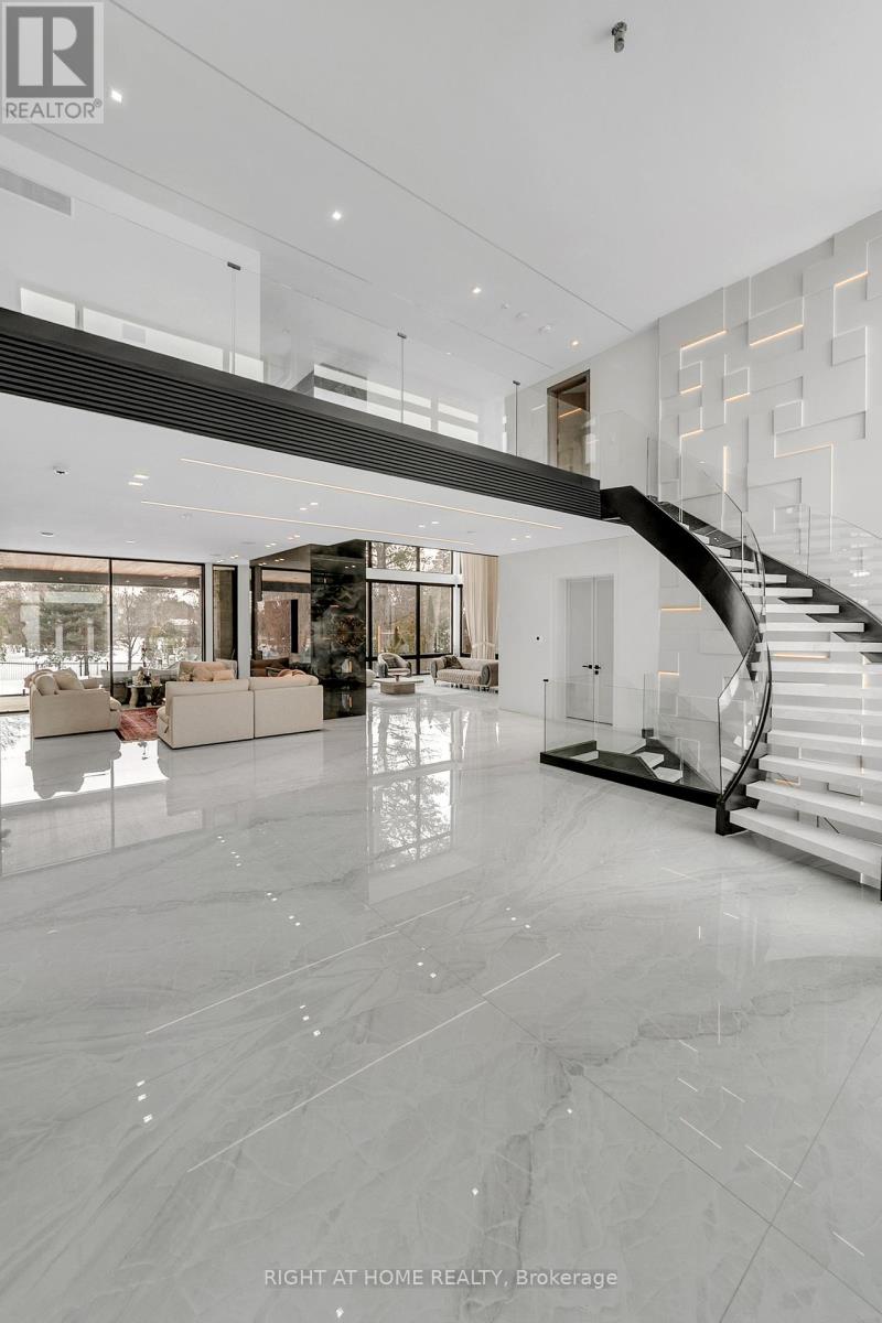 36 Fairway Heights Drive, Markham (Bayview Fairway-Bayview Country Club Estates), Ontario  L3T 3A8 - Photo 12 - N12793530