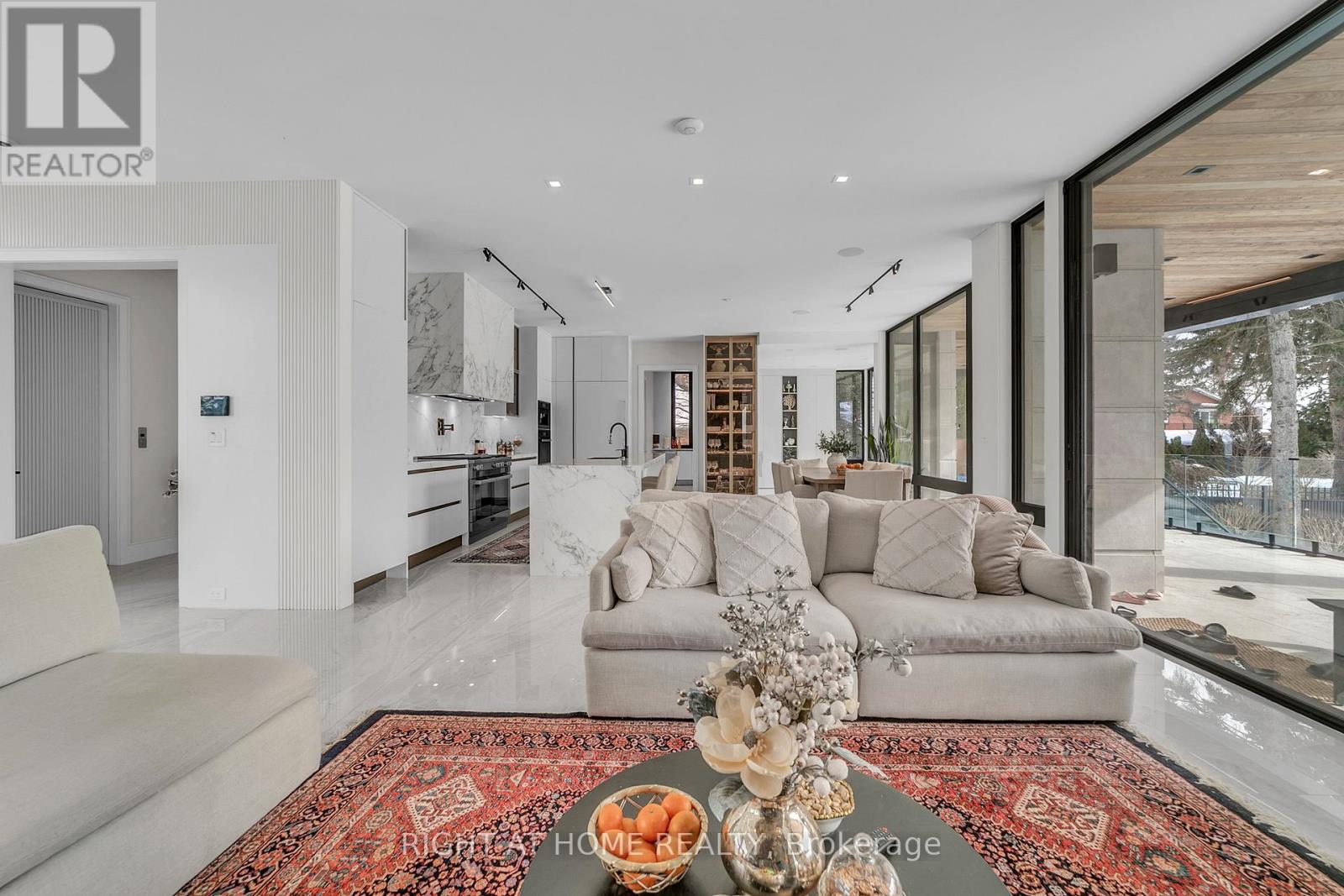 36 Fairway Heights Drive, Markham (Bayview Fairway-Bayview Country Club Estates), Ontario  L3T 3A8 - Photo 19 - N12793530