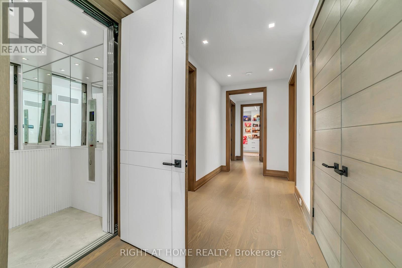 36 Fairway Heights Drive, Markham (Bayview Fairway-Bayview Country Club Estates), Ontario  L3T 3A8 - Photo 28 - N12793530