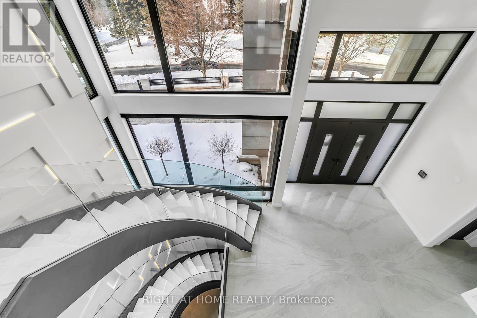 36 Fairway Heights Drive, Markham (Bayview Fairway-Bayview Country Club Estates), Ontario  L3T 3A8 - Photo 40 - N12793530