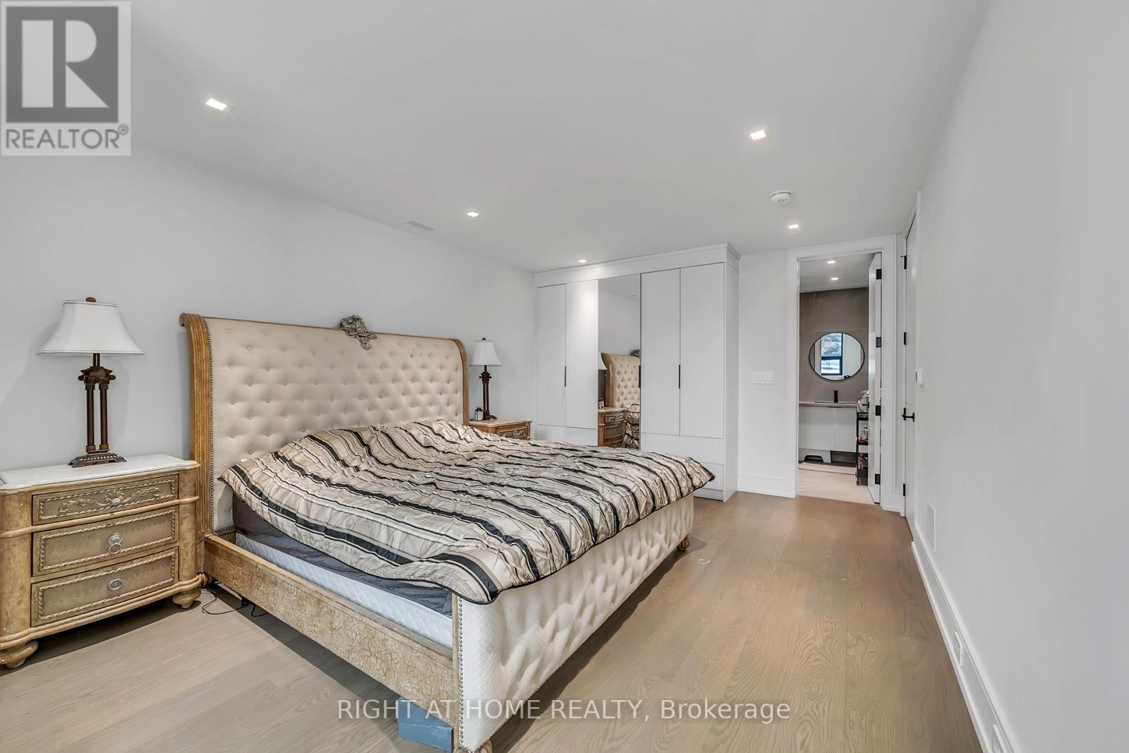 36 Fairway Heights Drive, Markham (Bayview Fairway-Bayview Country Club Estates), Ontario  L3T 3A8 - Photo 42 - N12793530