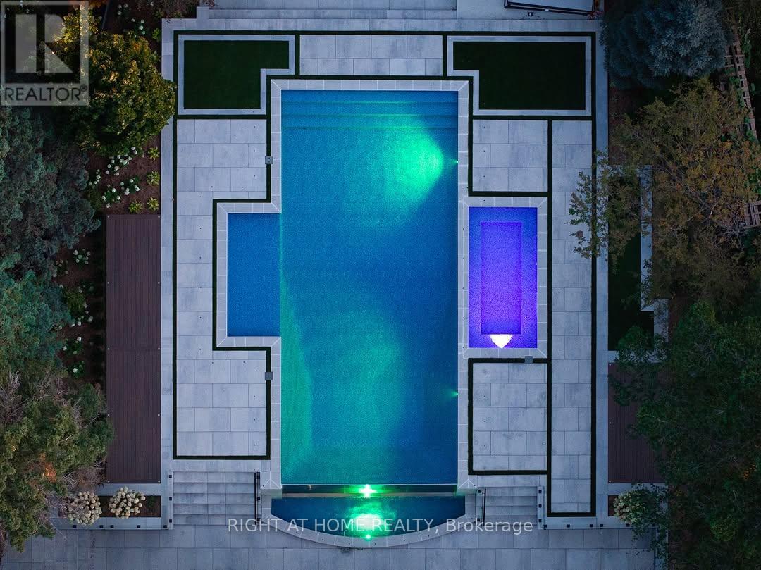 36 Fairway Heights Drive, Markham (Bayview Fairway-Bayview Country Club Estates), Ontario  L3T 3A8 - Photo 5 - N12793530