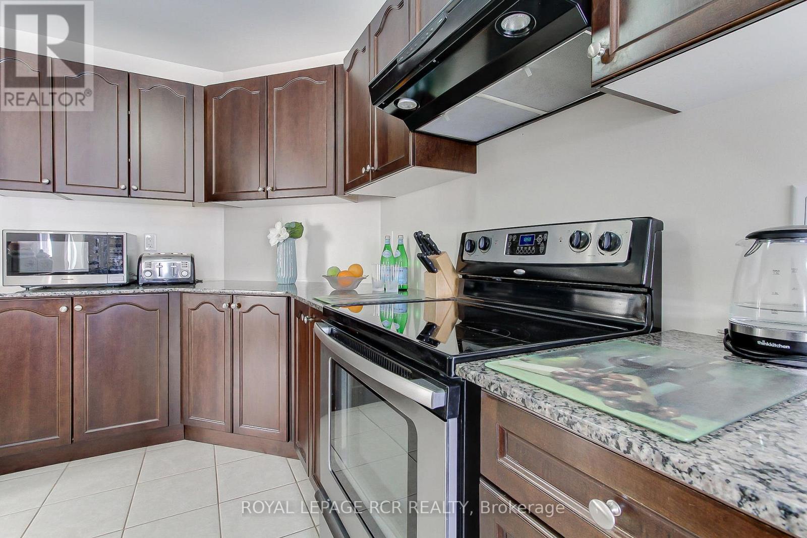 500 Woodspring Avenue, Newmarket (Woodland Hill), Ontario  L9N 0C2 - Photo 19 - N12793562