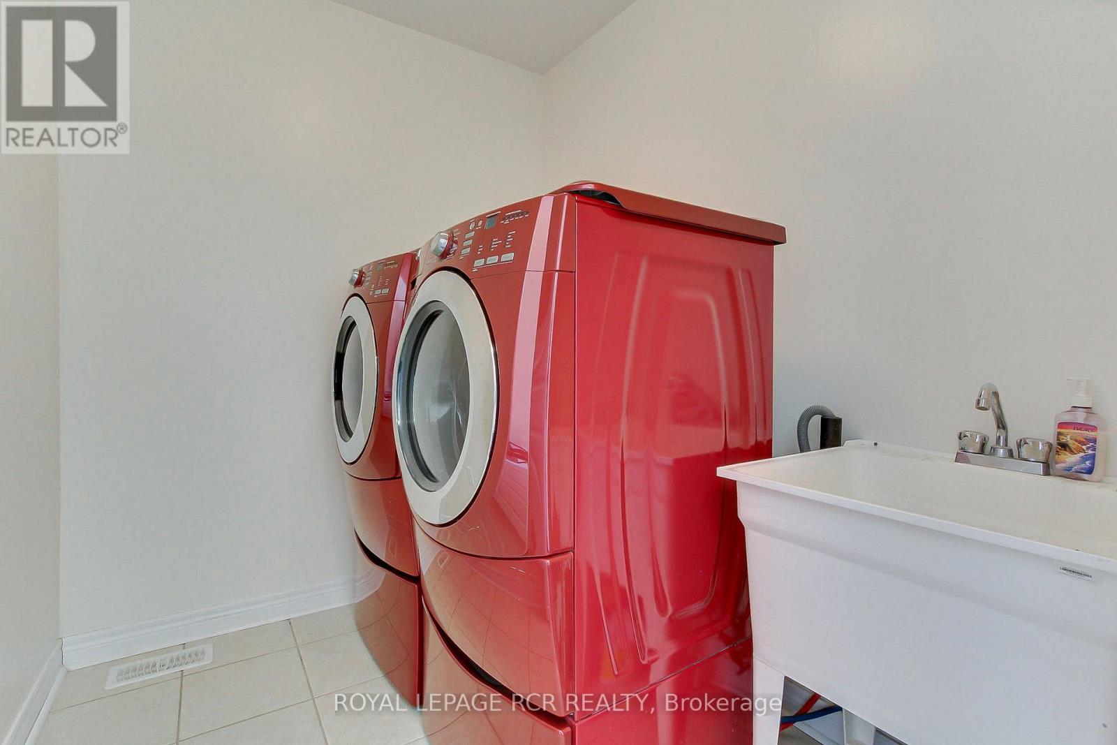 500 Woodspring Avenue, Newmarket (Woodland Hill), Ontario  L9N 0C2 - Photo 29 - N12793562