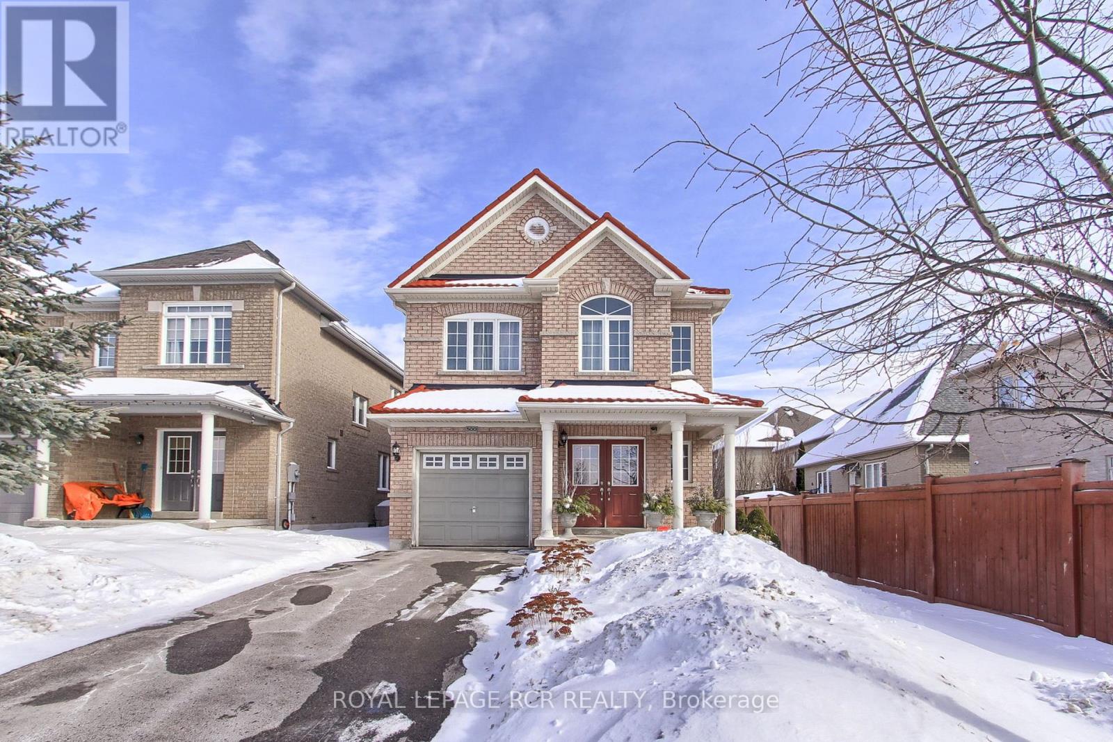 500 Woodspring Avenue, Newmarket (Woodland Hill), Ontario  L9N 0C2 - Photo 3 - N12793562