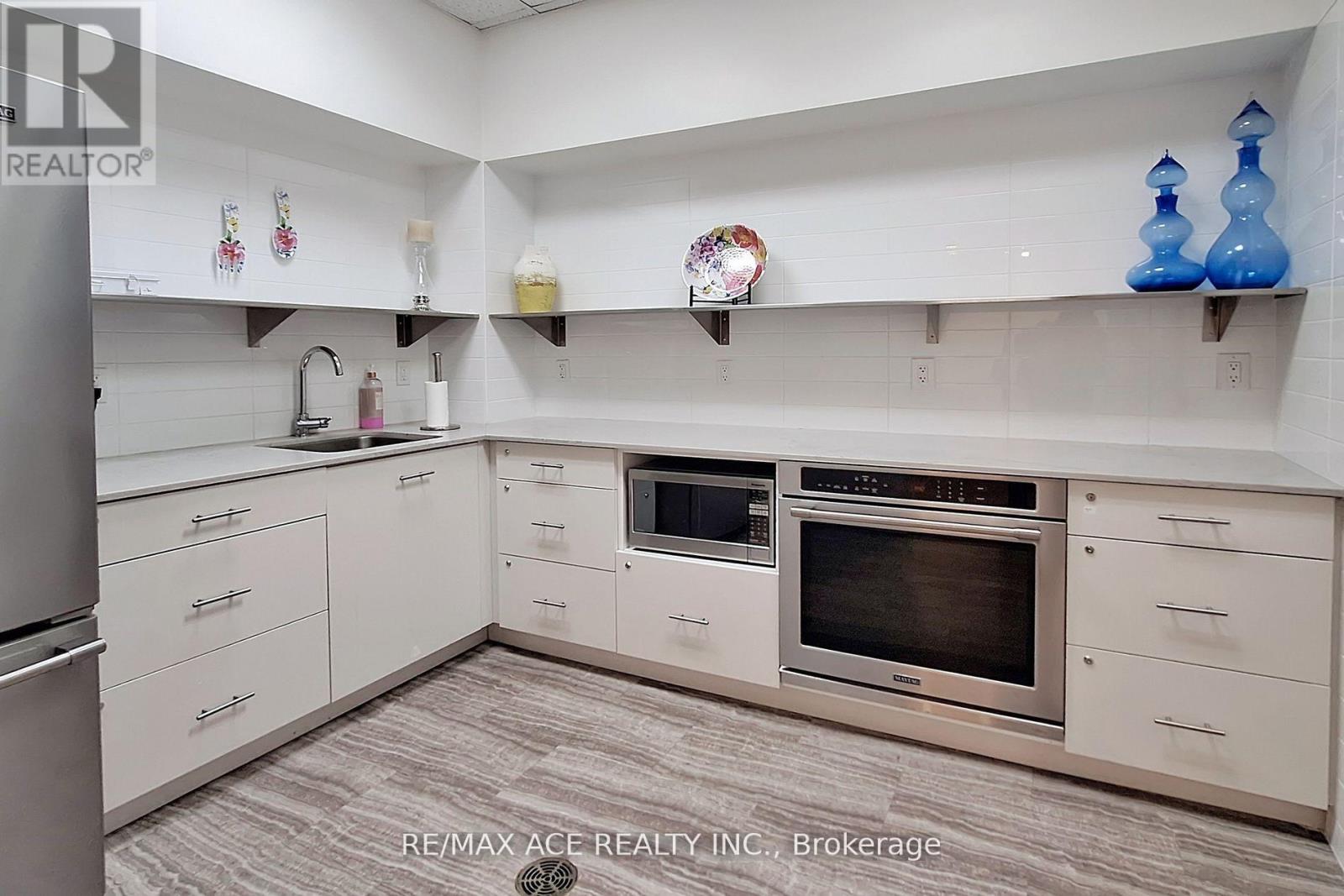 1108 - 29 Northern Heights Drive, Richmond Hill (Langstaff), Ontario  L4B 4L8 - Photo 38 - N12793590