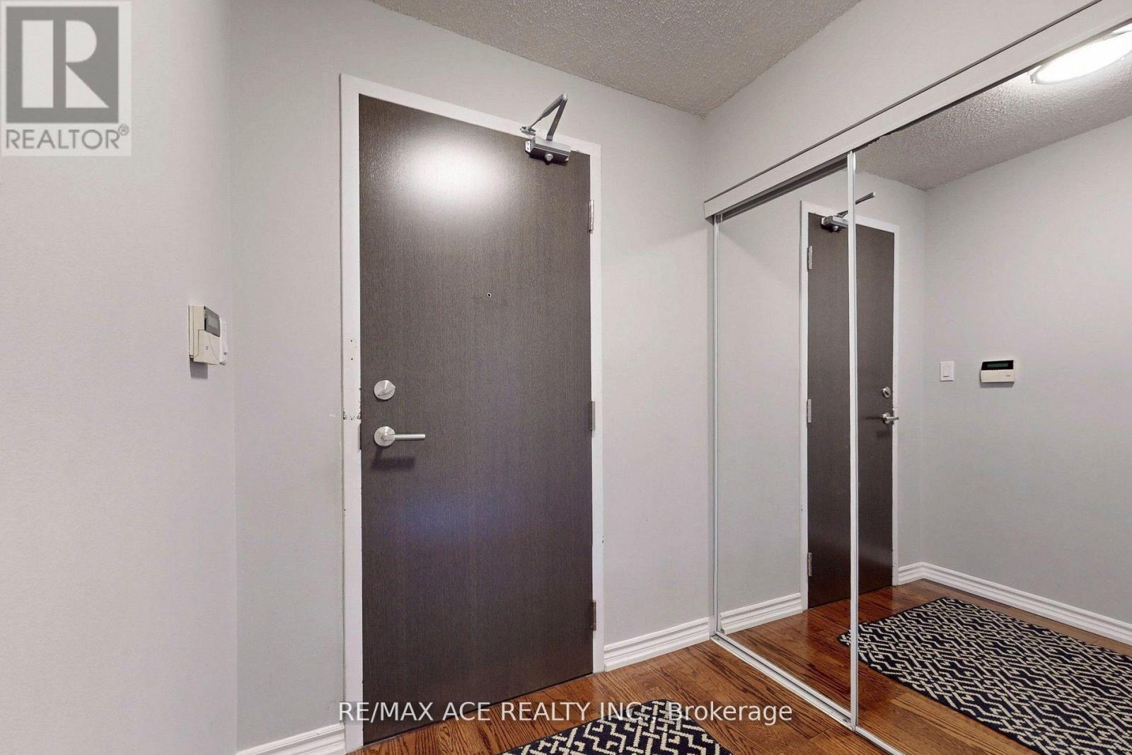 1108 - 29 Northern Heights Drive, Richmond Hill (Langstaff), Ontario  L4B 4L8 - Photo 5 - N12793590