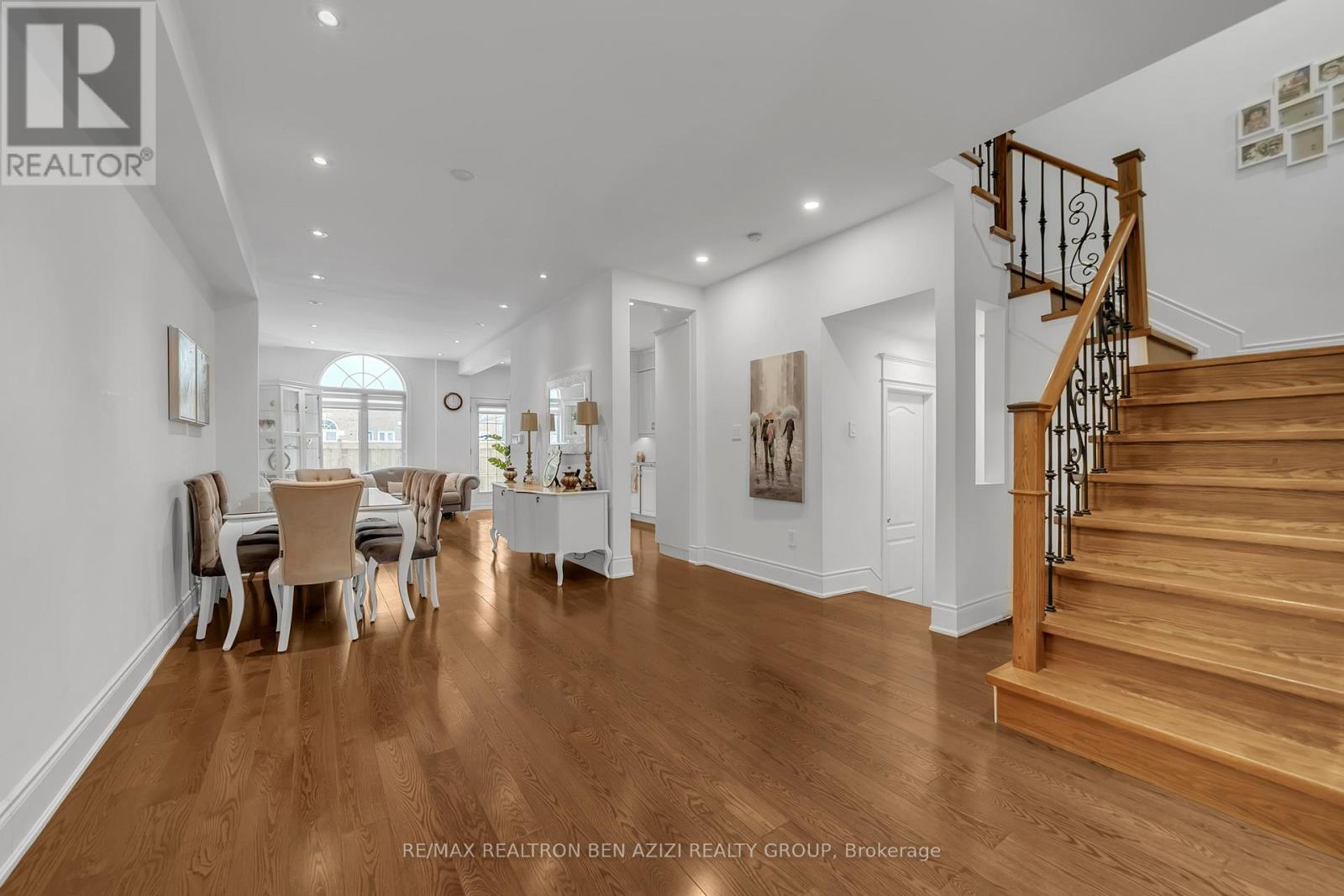 5 - 190 Harding Boulevard, Richmond Hill, Ontario  L4C 0J9 - Photo 4 - N12793752