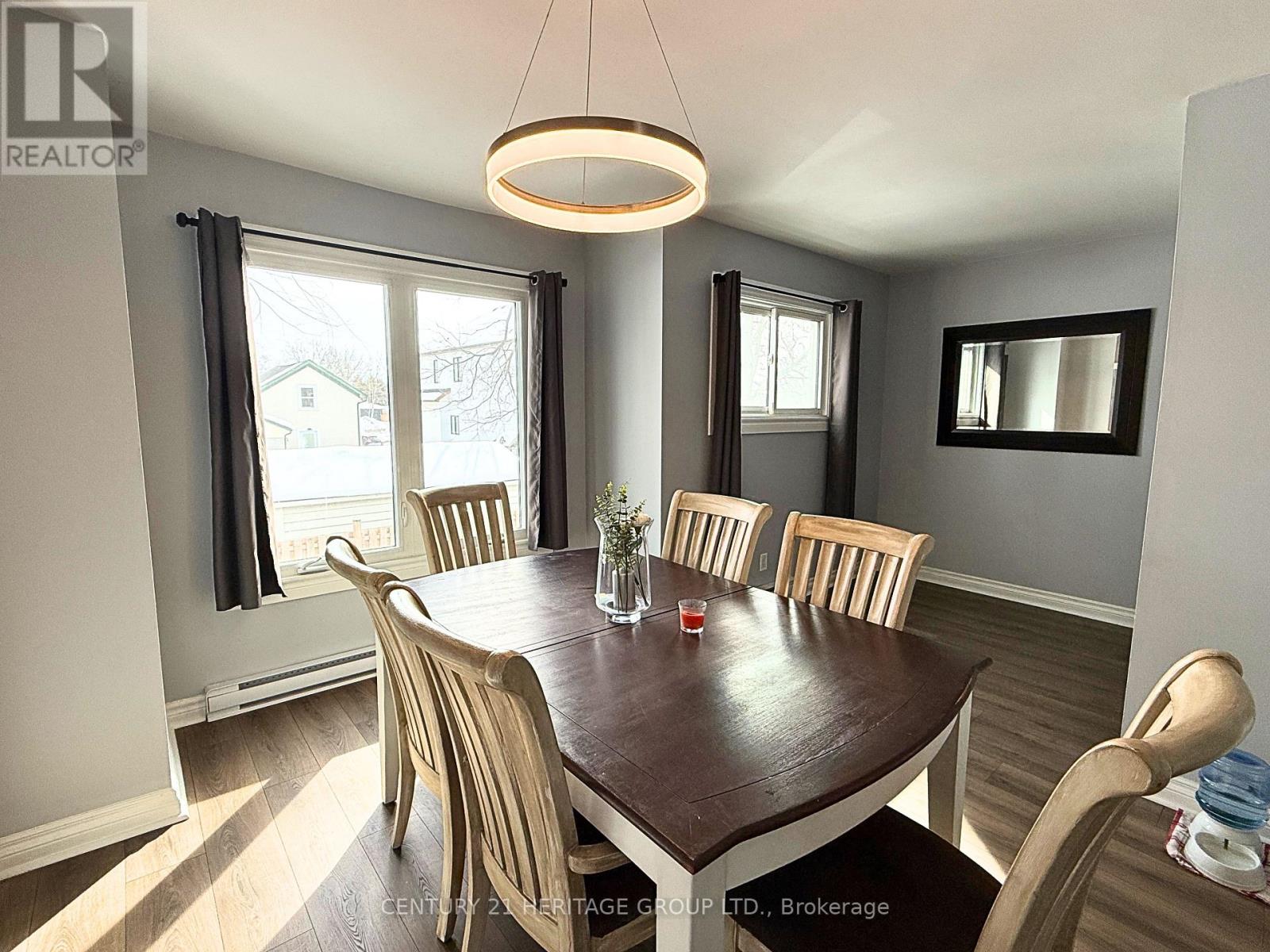 5 - 113 North Street, Georgina, Ontario  L0E 1R0 - Photo 8 - N12793766