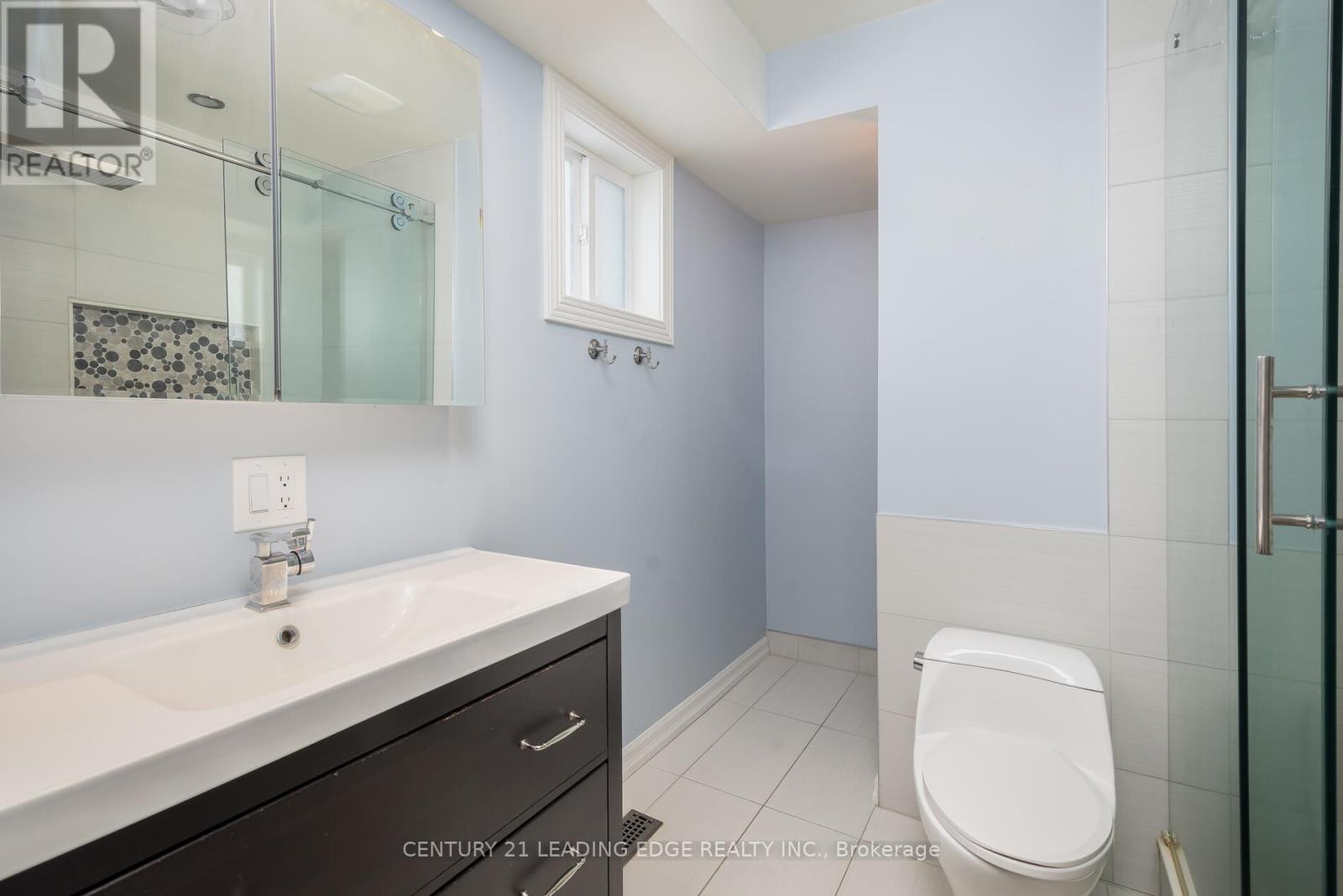 13 Gordon Court, Barrie (West Bayfield), Ontario  L4N 7A4 - Photo 18 - S12793570