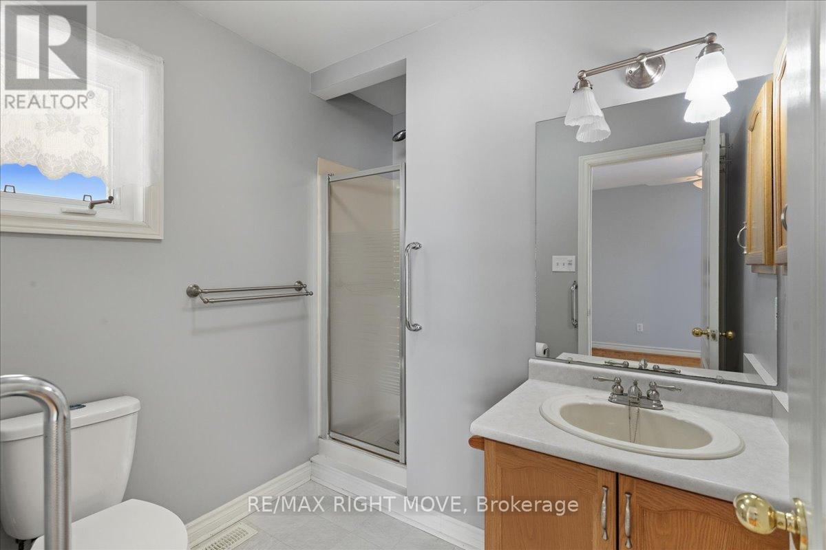 110 Livingstone Street W, Barrie, Ontario  L4N 7J4 - Photo 17 - S12793572