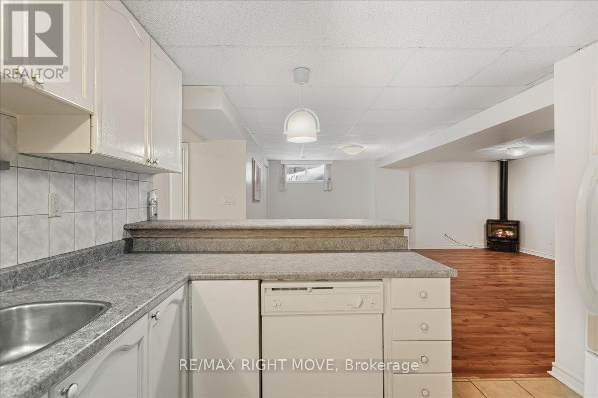 110 Livingstone Street W, Barrie, Ontario  L4N 7J4 - Photo 37 - S12793572