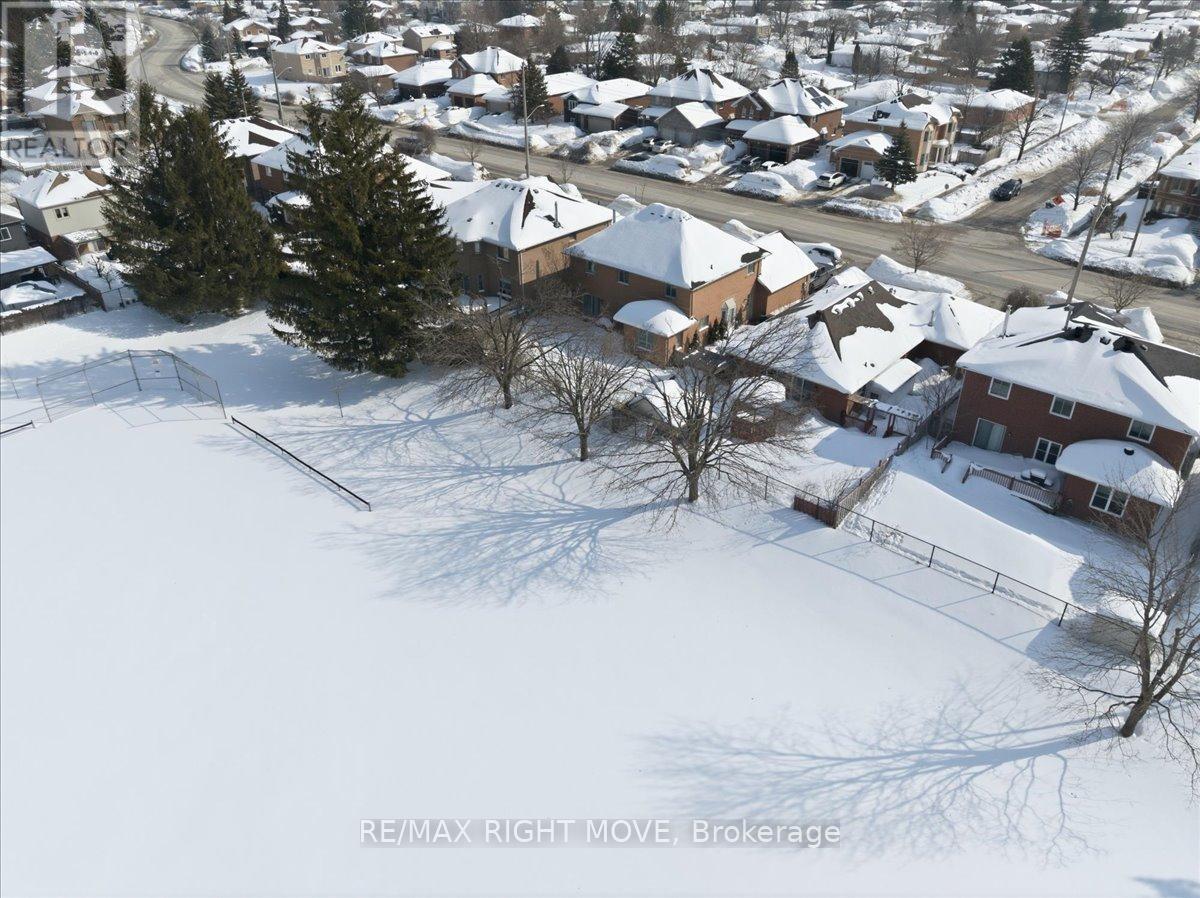 110 Livingstone Street W, Barrie, Ontario  L4N 7J4 - Photo 44 - S12793572