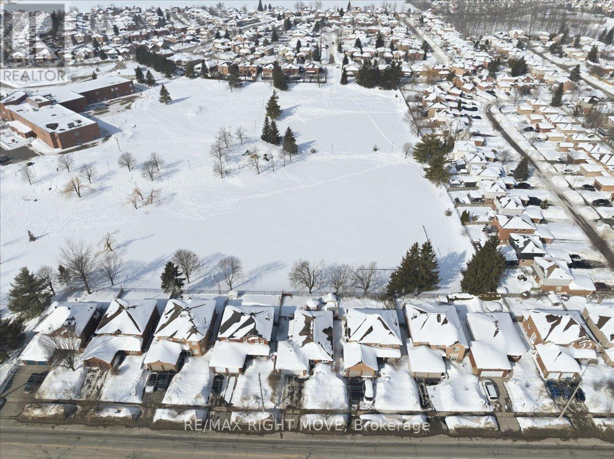 110 Livingstone Street W, Barrie, Ontario  L4N 7J4 - Photo 46 - S12793572