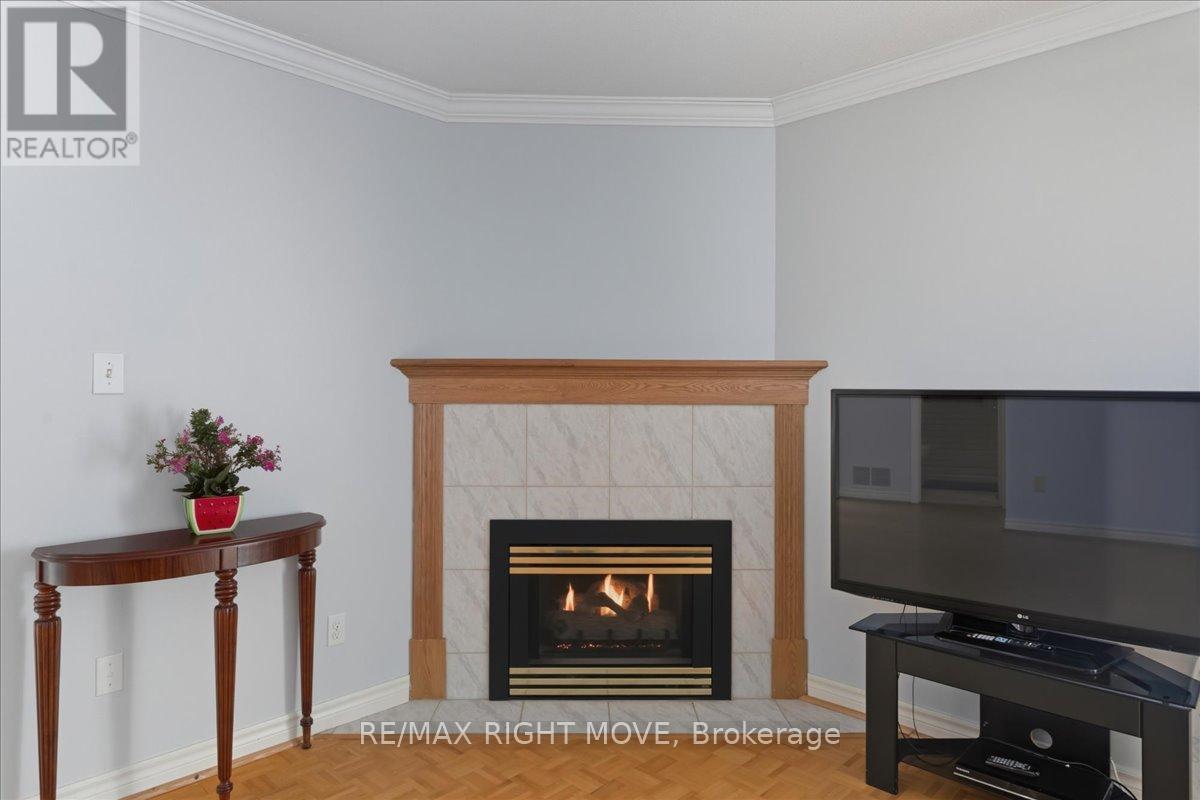 110 Livingstone Street W, Barrie, Ontario  L4N 7J4 - Photo 5 - S12793572