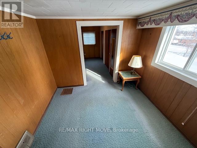 377 Barrie Road, Orillia, Ontario  L3V 2S1 - Photo 4 - S12793682