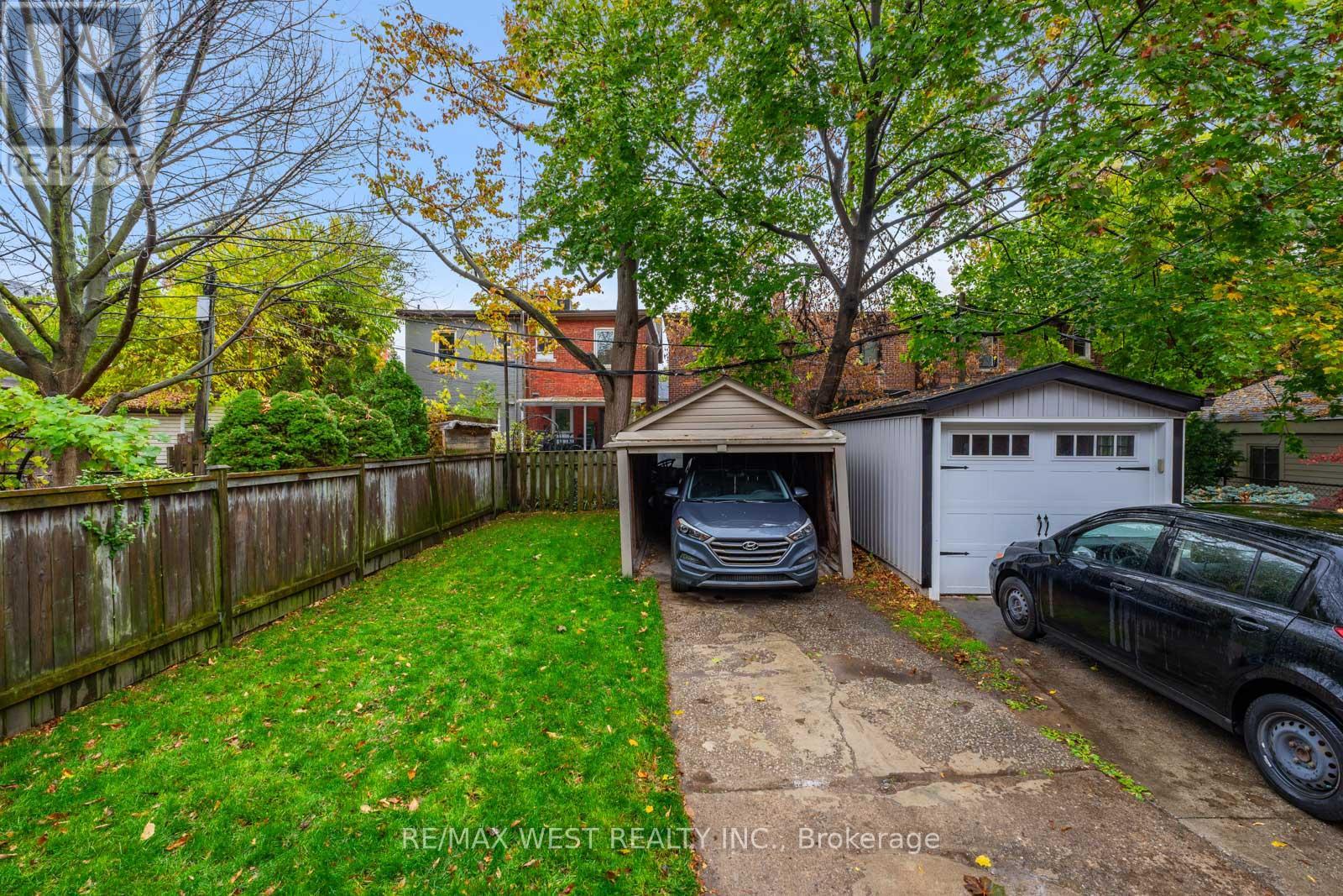 470 Runnymede Road, Toronto, Ontario  M6S 2Z2 - Photo 43 - W12793278