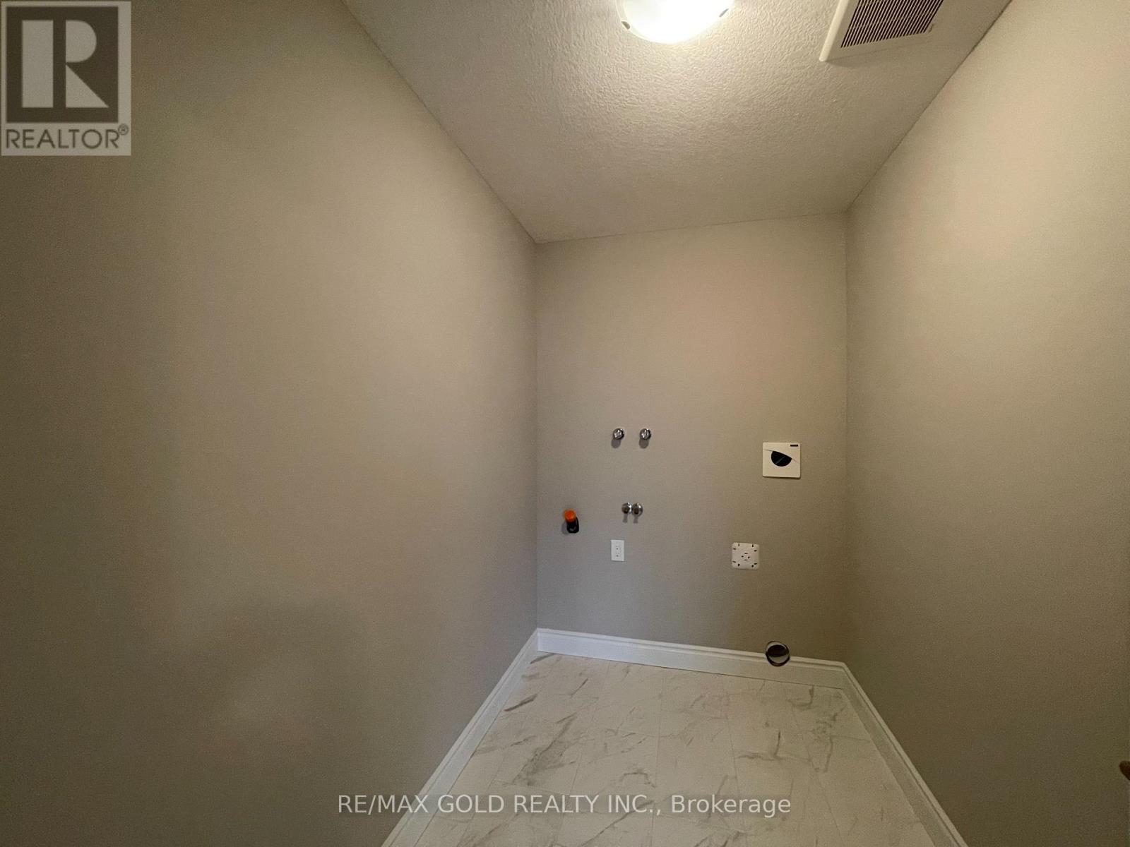 37 Hedley Lane, Centre Wellington, Ontario  N0B 1S0 - Photo 18 - X12788592