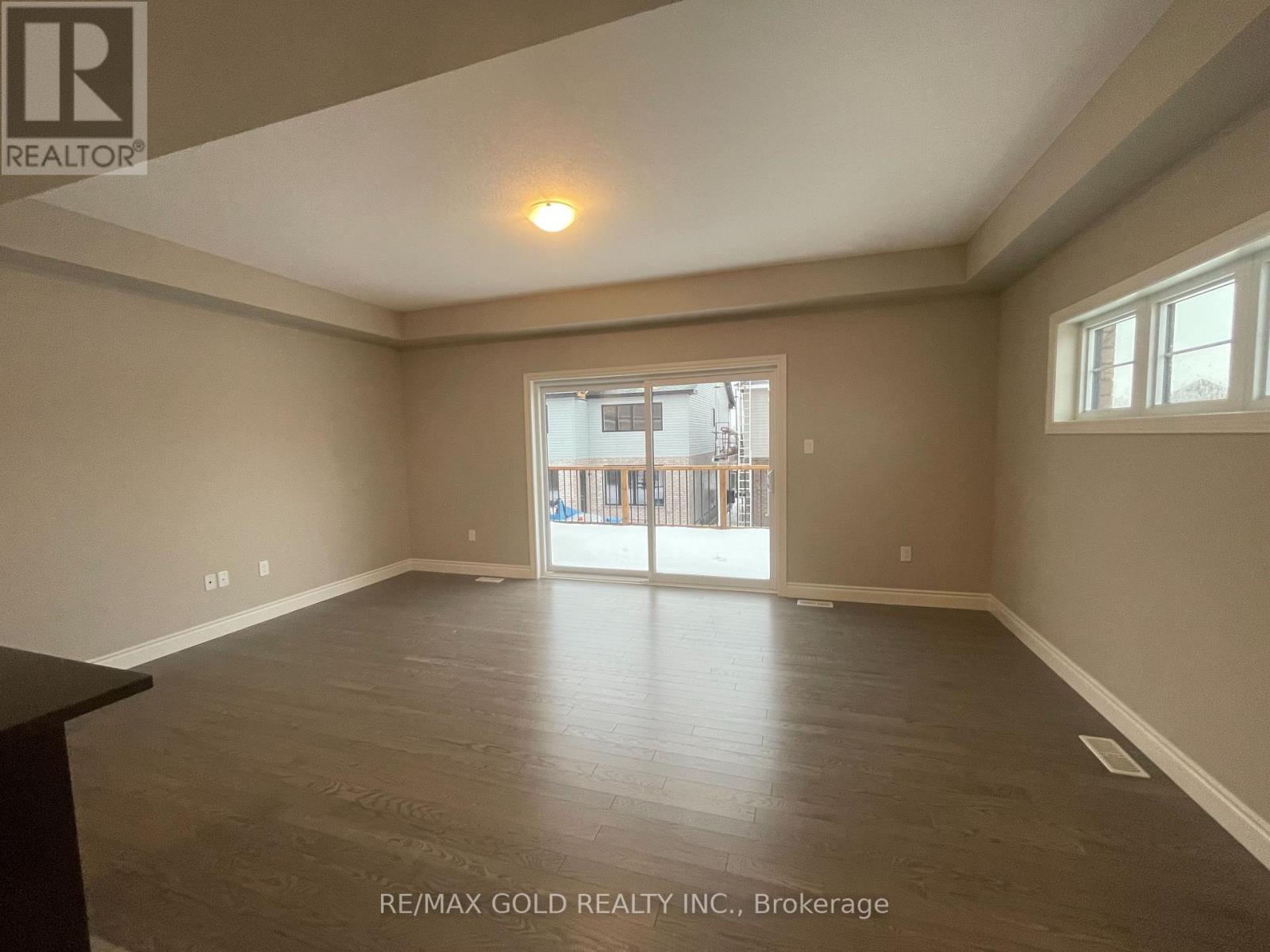 37 Hedley Lane, Centre Wellington, Ontario  N0B 1S0 - Photo 4 - X12788592