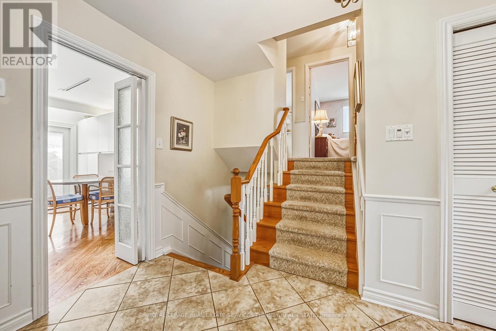 176 Charnwood Drive, Oakville, Ontario  L6J 5H1 - Photo 18 - W12793464