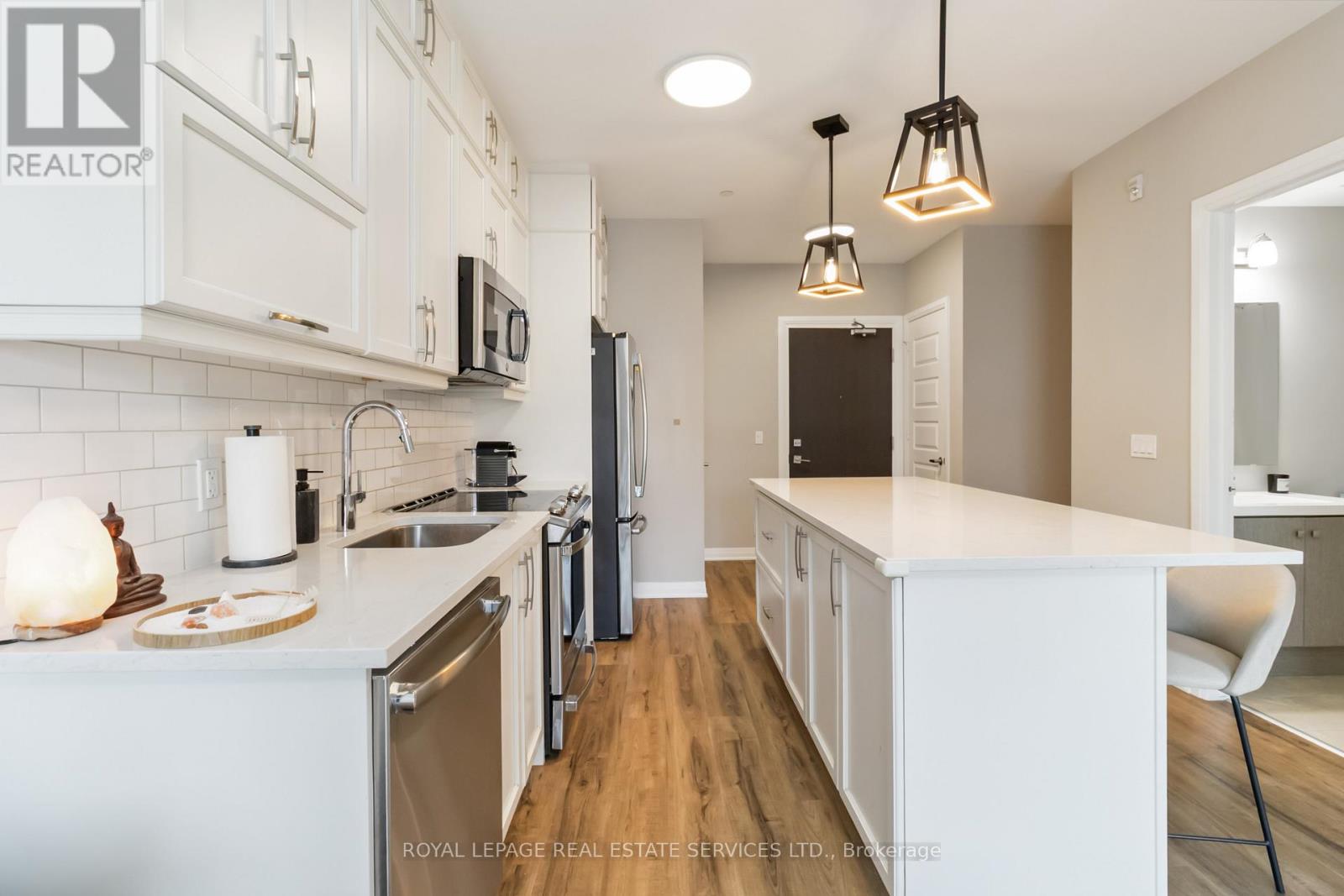 533 - 102 Grovewood Common, Oakville (Go Glenorchy), Ontario  L6H 0X2 - Photo 9 - W12793510