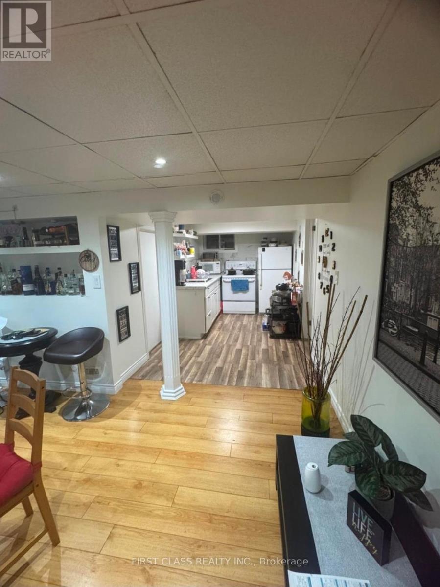 378 Martin Street, Milton, Ontario  L9T 2R6 - Photo 10 - W12793518