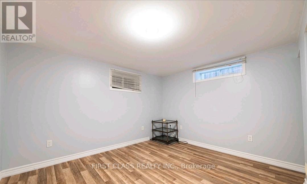 378 Martin Street, Milton, Ontario  L9T 2R6 - Photo 14 - W12793518