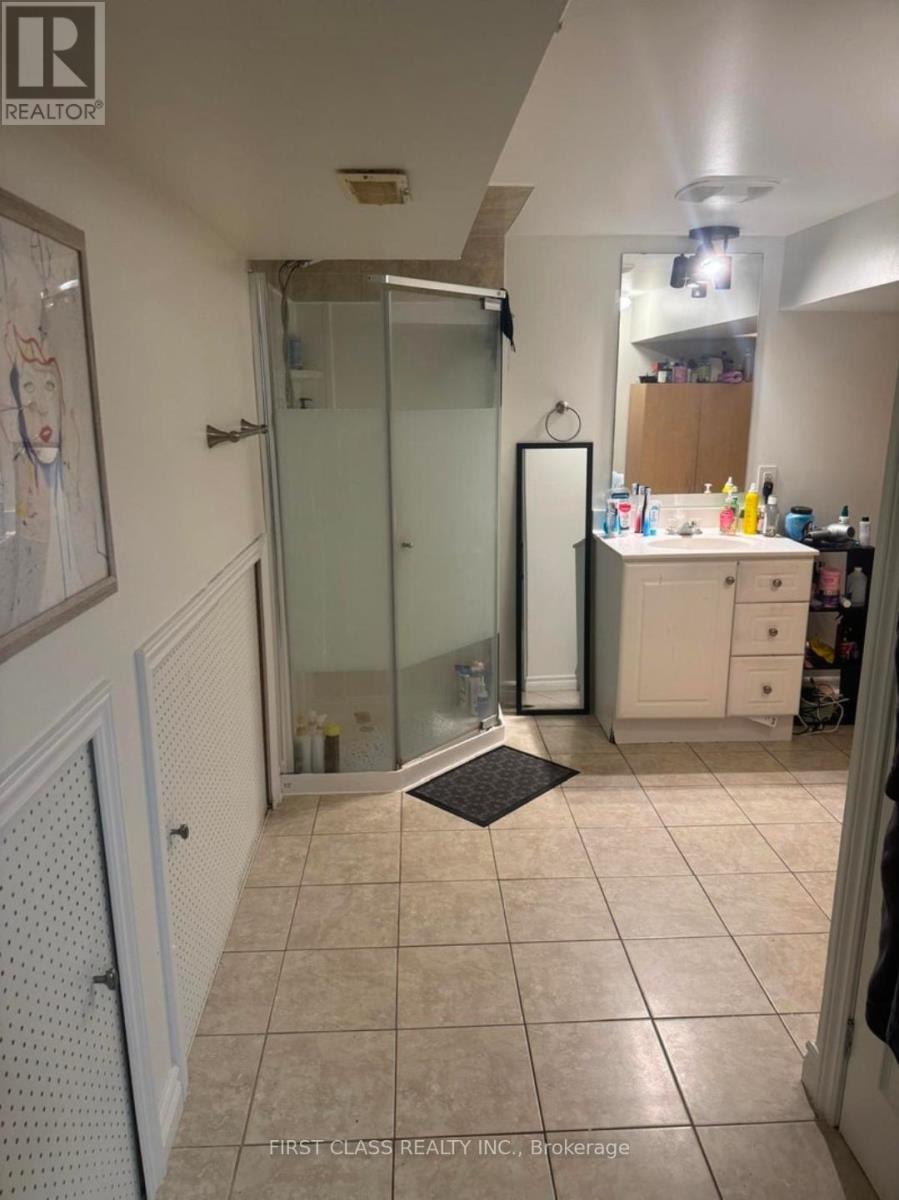 378 Martin Street, Milton, Ontario  L9T 2R6 - Photo 4 - W12793518