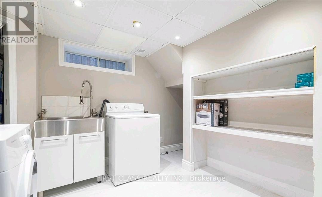 378 Martin Street, Milton, Ontario  L9T 2R6 - Photo 9 - W12793518