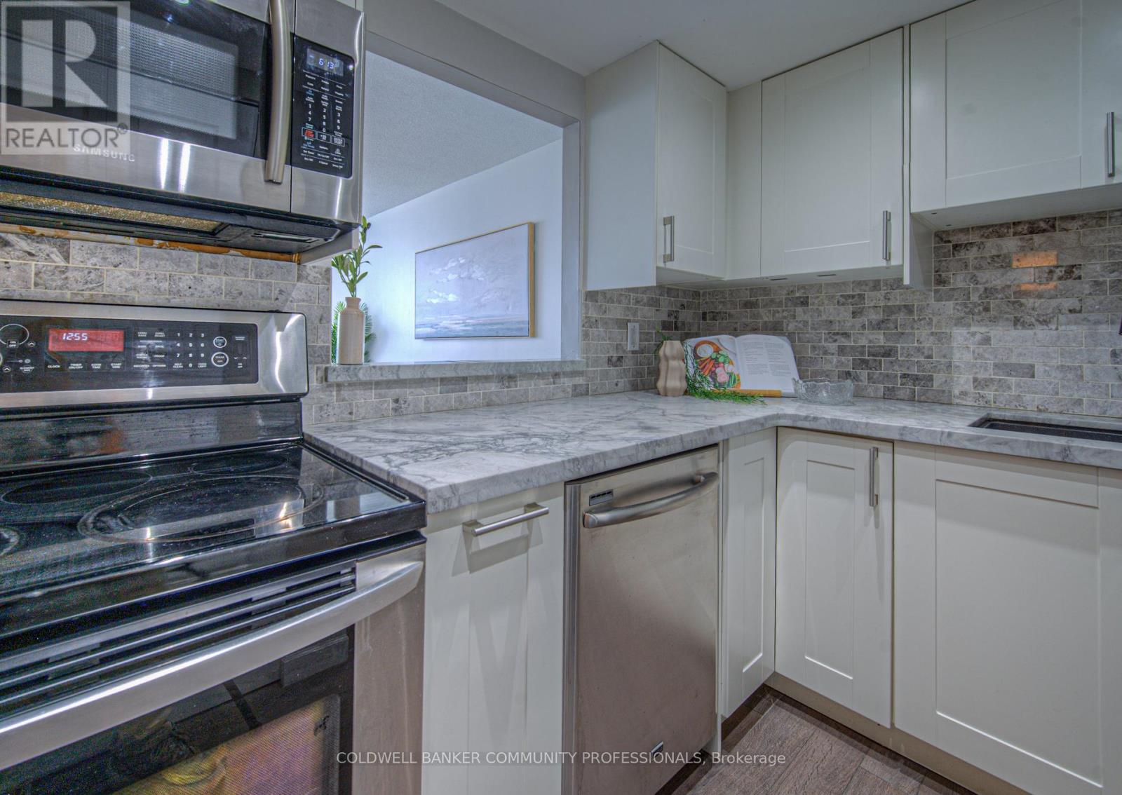 503 - 1225 North Shore Boulevard E, Burlington, Ontario L7S 1Z6 - Photo 6 - W12793536