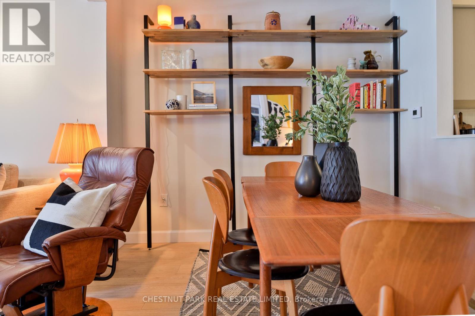 72 Watson Avenue, Toronto, Ontario  M6S 4E1 - Photo 12 - W12793580