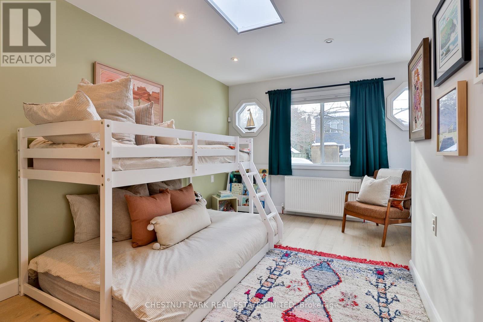 72 Watson Avenue, Toronto, Ontario  M6S 4E1 - Photo 21 - W12793580