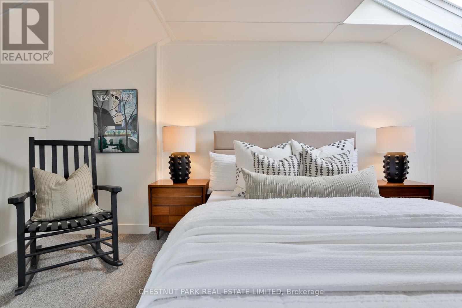 72 Watson Avenue, Toronto, Ontario  M6S 4E1 - Photo 28 - W12793580