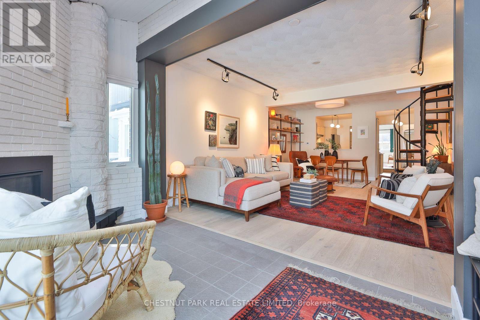 72 Watson Avenue, Toronto, Ontario  M6S 4E1 - Photo 3 - W12793580