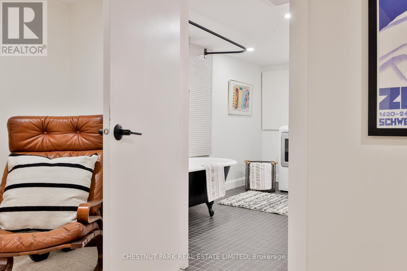 72 Watson Avenue, Toronto, Ontario  M6S 4E1 - Photo 30 - W12793580