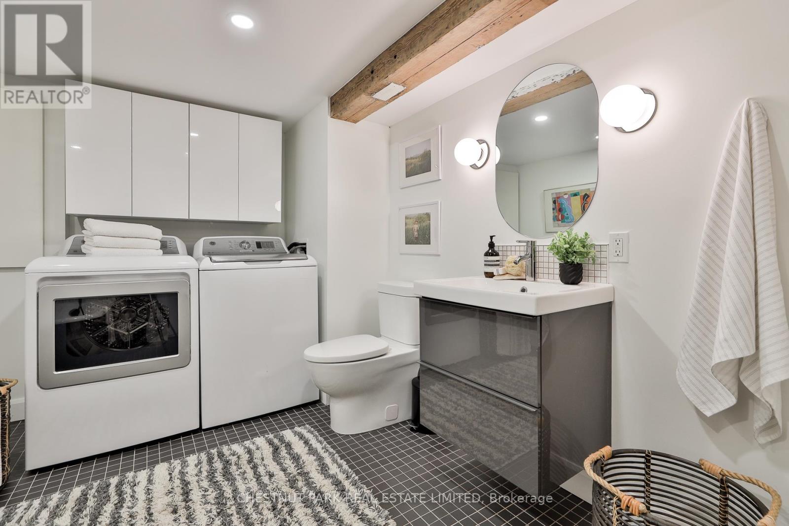 72 Watson Avenue, Toronto, Ontario  M6S 4E1 - Photo 32 - W12793580