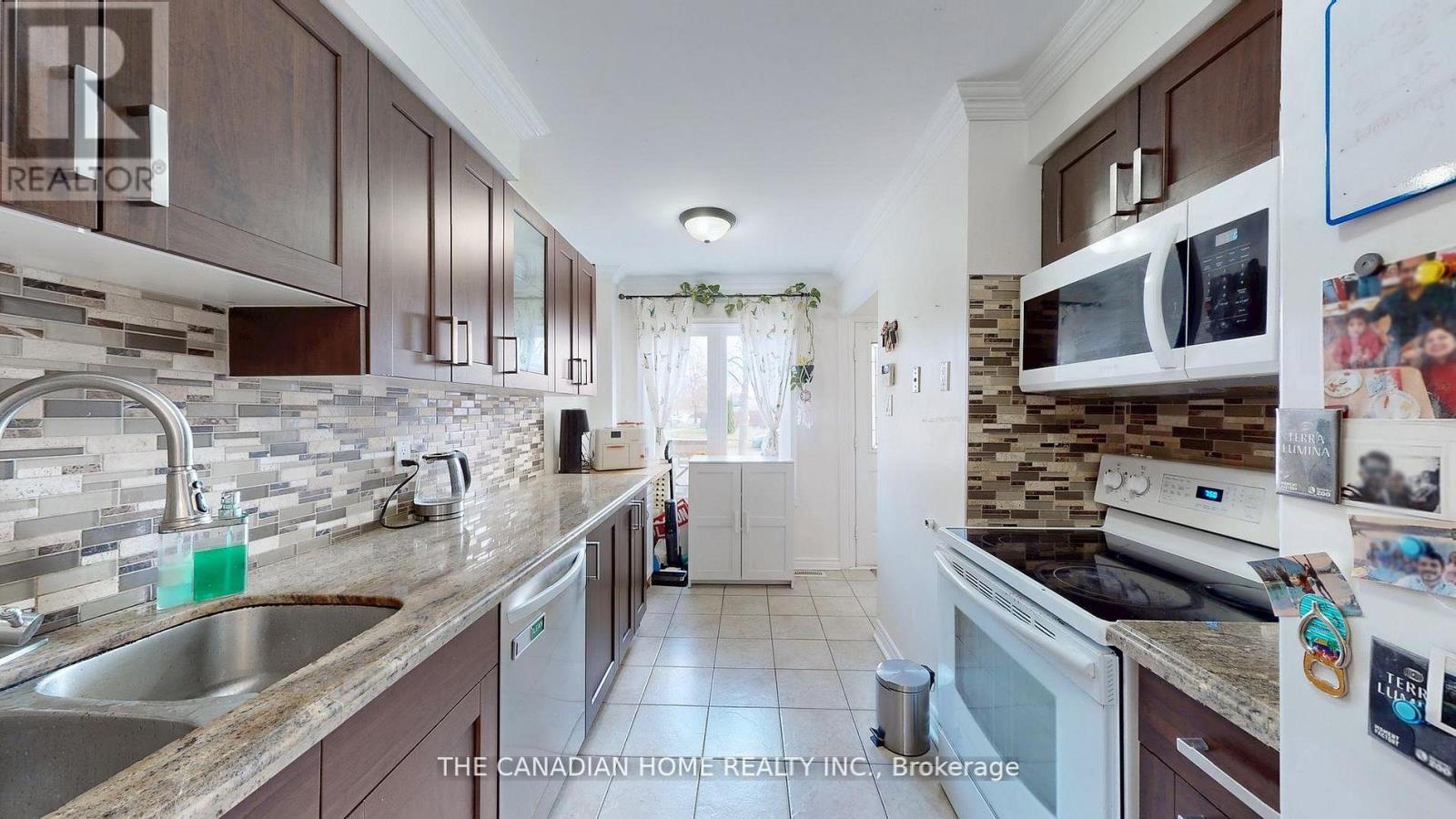 226 Ecclestone Drive, Brampton, Ontario  L6X 3P9 - Photo 12 - W12793586