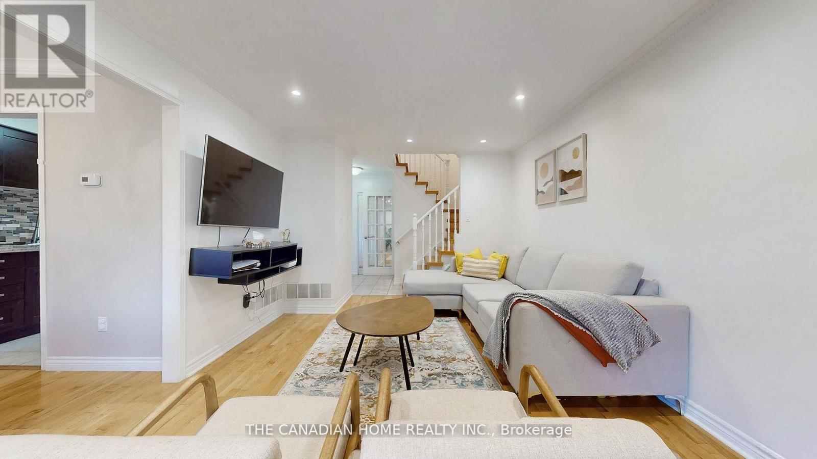 226 Ecclestone Drive, Brampton, Ontario  L6X 3P9 - Photo 8 - W12793586