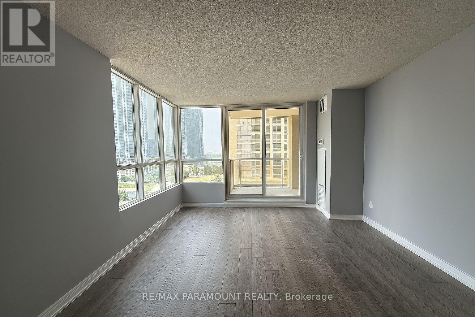 1105 - 4080 Living Arts Drive, Mississauga, Ontario  L5B 4N3 - Photo 4 - W12793618