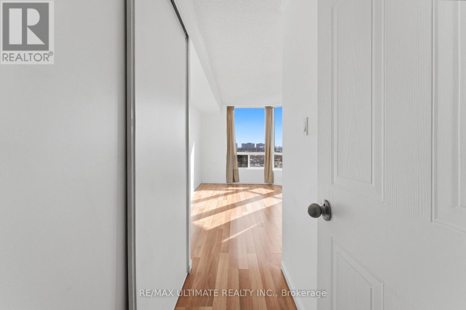 1502 - 3 Hickory Tree Road, Toronto, Ontario  M9N 3W5 - Photo 12 - W12793620