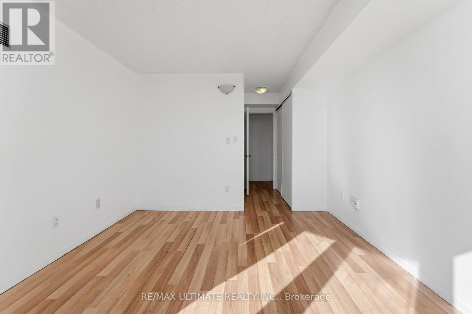 1502 - 3 Hickory Tree Road, Toronto, Ontario  M9N 3W5 - Photo 15 - W12793620