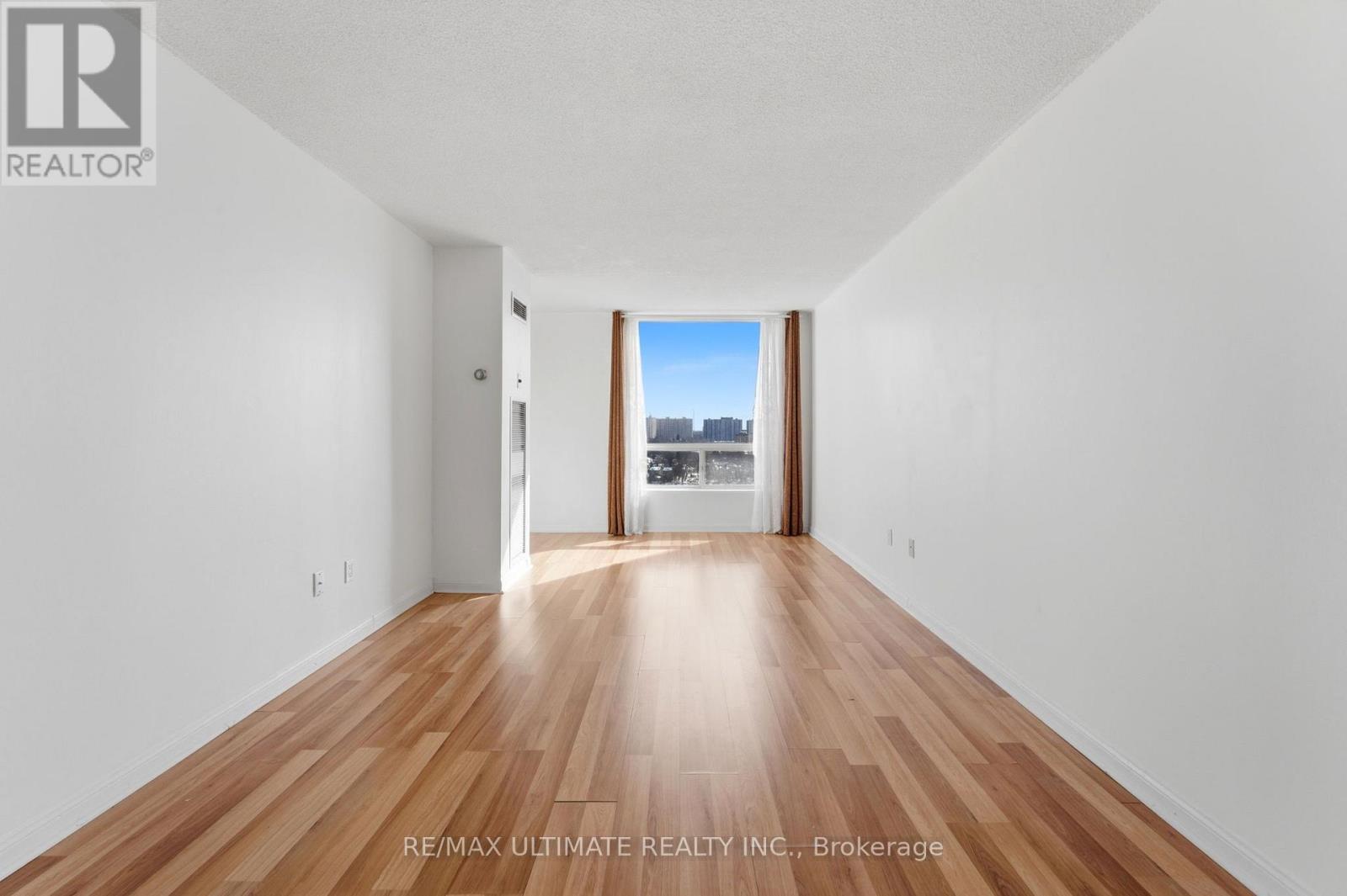 1502 - 3 Hickory Tree Road, Toronto, Ontario  M9N 3W5 - Photo 2 - W12793620