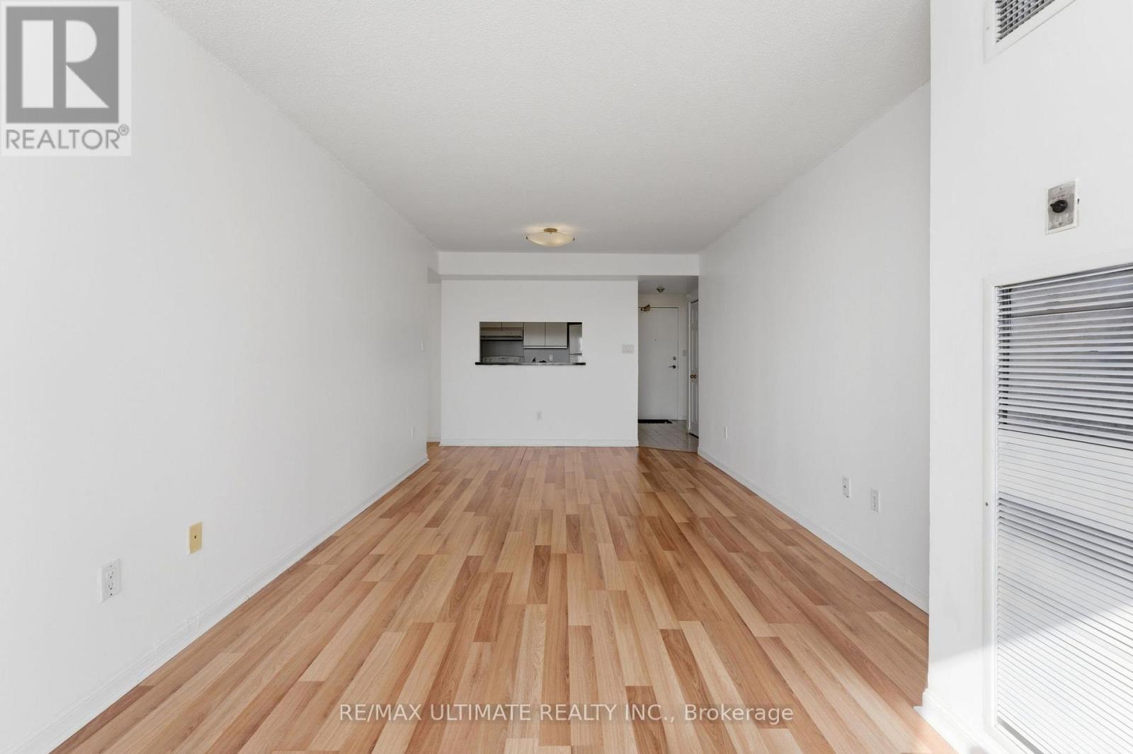 1502 - 3 Hickory Tree Road, Toronto, Ontario  M9N 3W5 - Photo 4 - W12793620