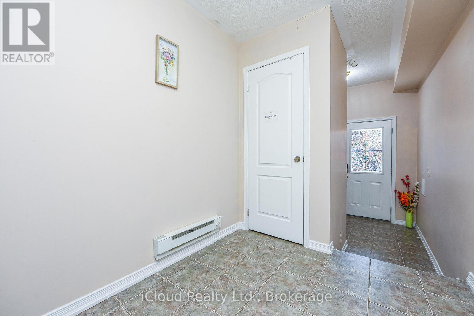 103 Cedar Lake Crescent, Brampton, Ontario  L6Y 0R1 - Photo 2 - W12793628