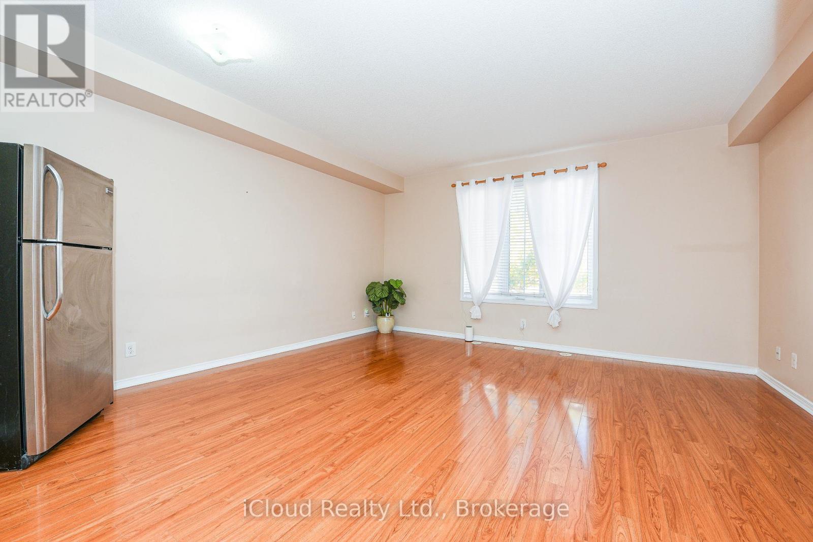 103 Cedar Lake Crescent, Brampton, Ontario  L6Y 0R1 - Photo 3 - W12793628