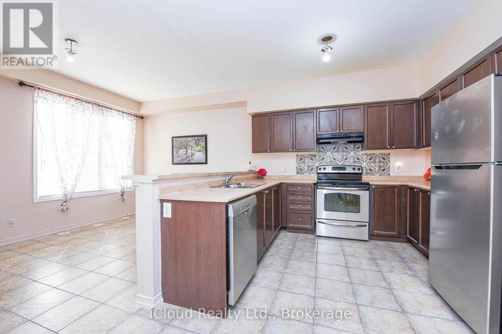 103 Cedar Lake Crescent, Brampton, Ontario  L6Y 0R1 - Photo 6 - W12793628