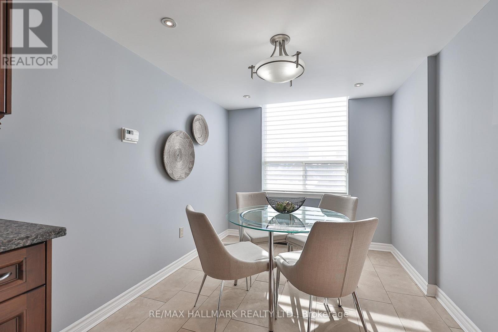 401 - 58 Church Street E, Brampton, Ontario  L6V 4A8 - Photo 11 - W12793630