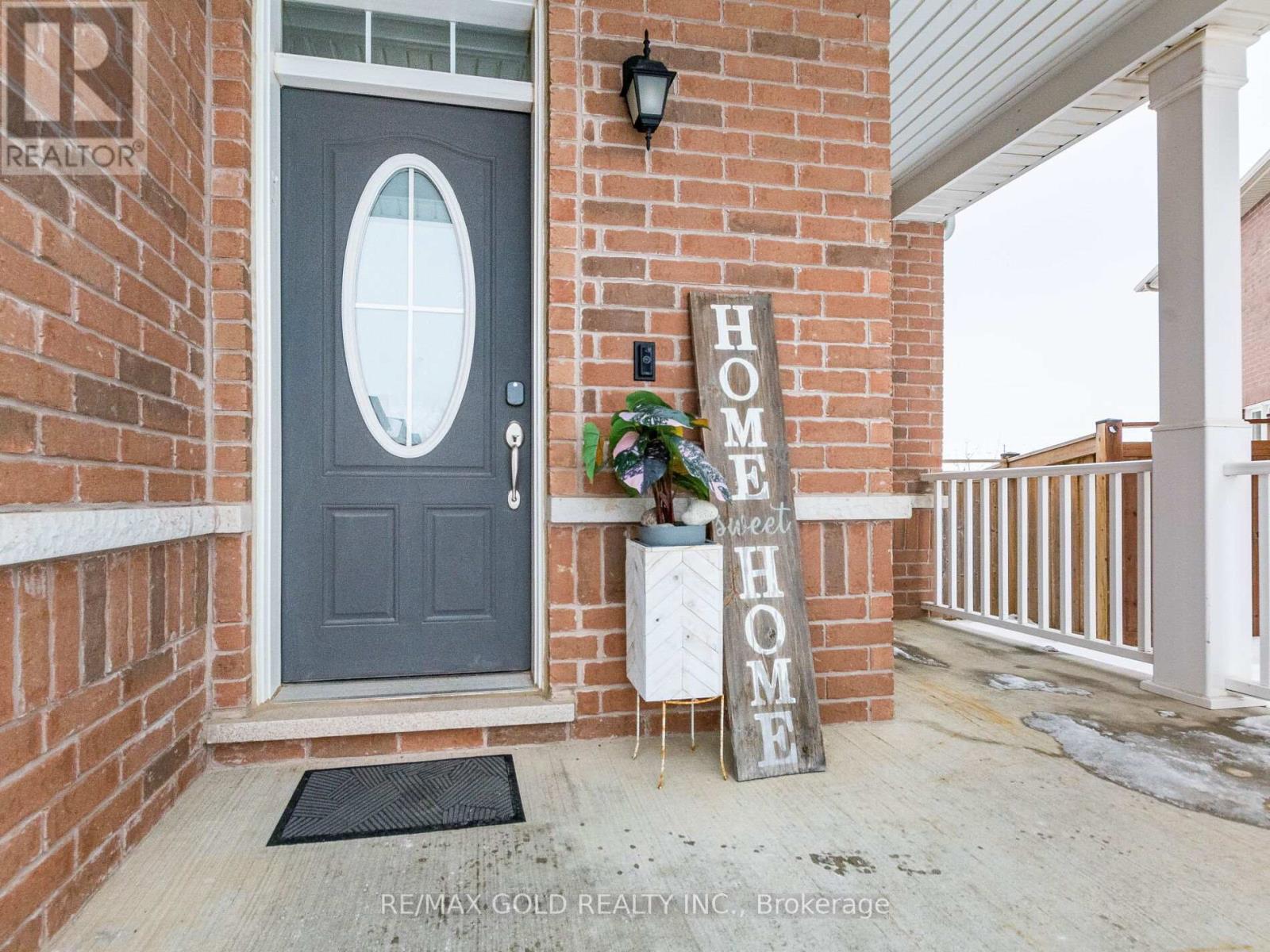 9 Polstar Road, Brampton, Ontario  L7A 4H1 - Photo 3 - W12793678