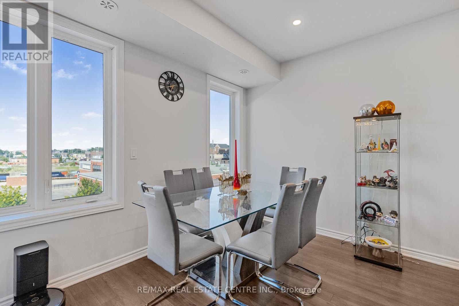 27 - 100 Long Branch Avenue, Toronto, Ontario  M8W 1N6 - Photo 10 - W12793684